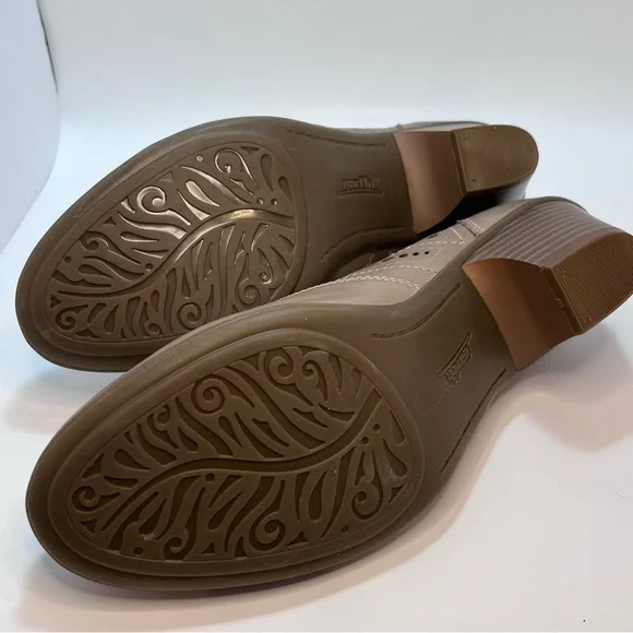 Earth Women's Taupe Tan Oxford Lace-Up Heeled Shoes - leather Size 9.5 - Picture 6 of 6